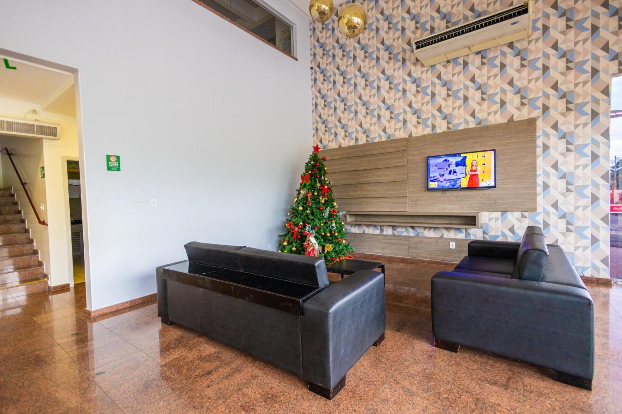 Diroma Fiori Hotel - Bvtur Caldas Novas Exteriér fotografie