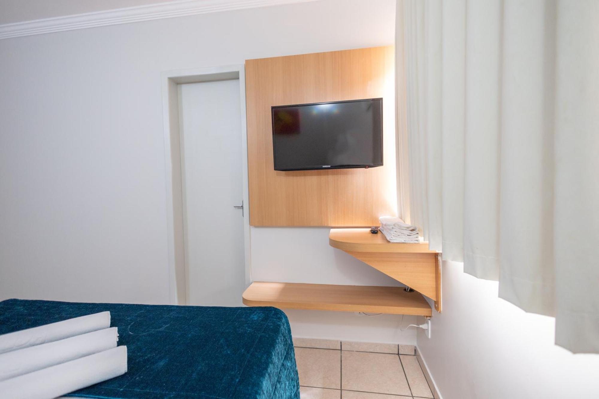 Diroma Fiori Hotel - Bvtur Caldas Novas Exteriér fotografie