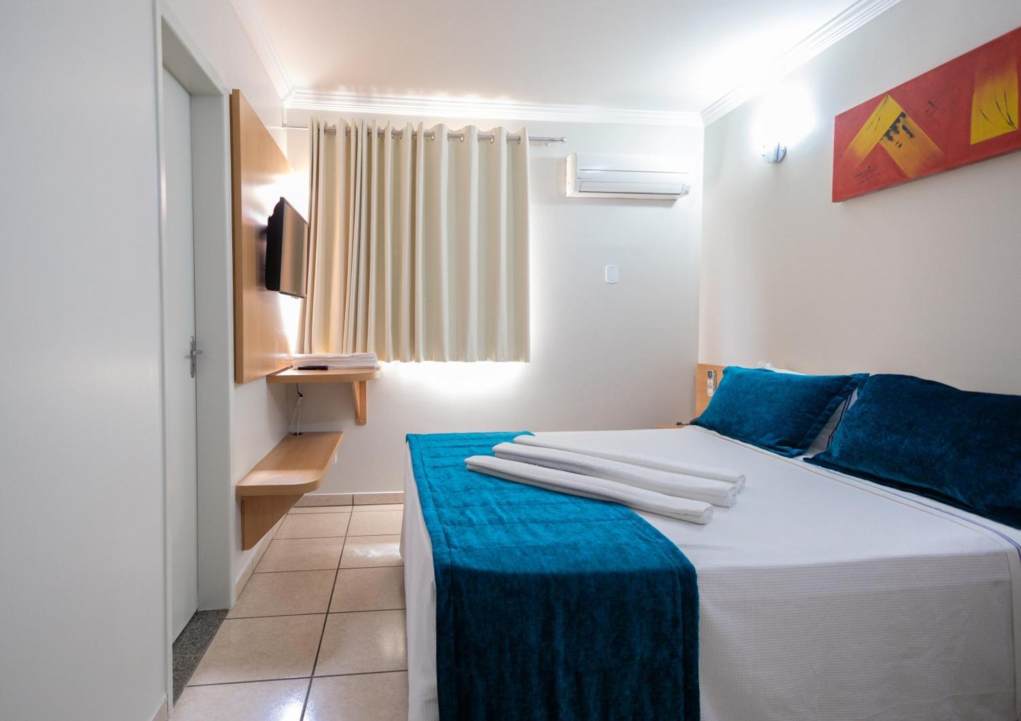 Diroma Fiori Hotel - Bvtur Caldas Novas Exteriér fotografie