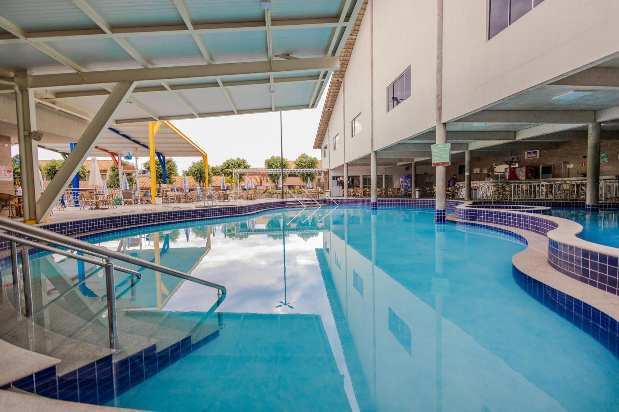 Diroma Fiori Hotel - Bvtur Caldas Novas Exteriér fotografie