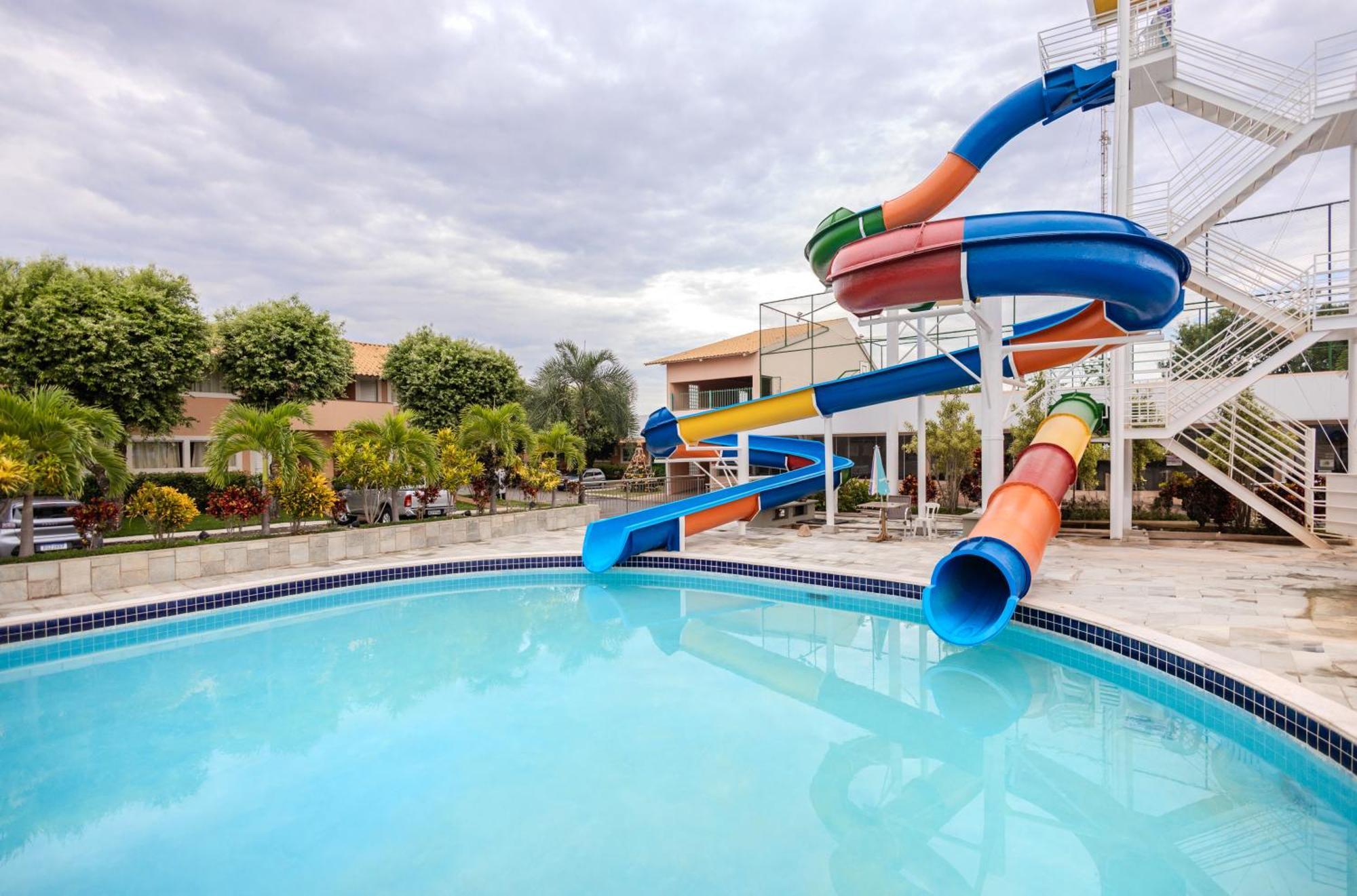 Diroma Fiori Hotel - Bvtur Caldas Novas Exteriér fotografie