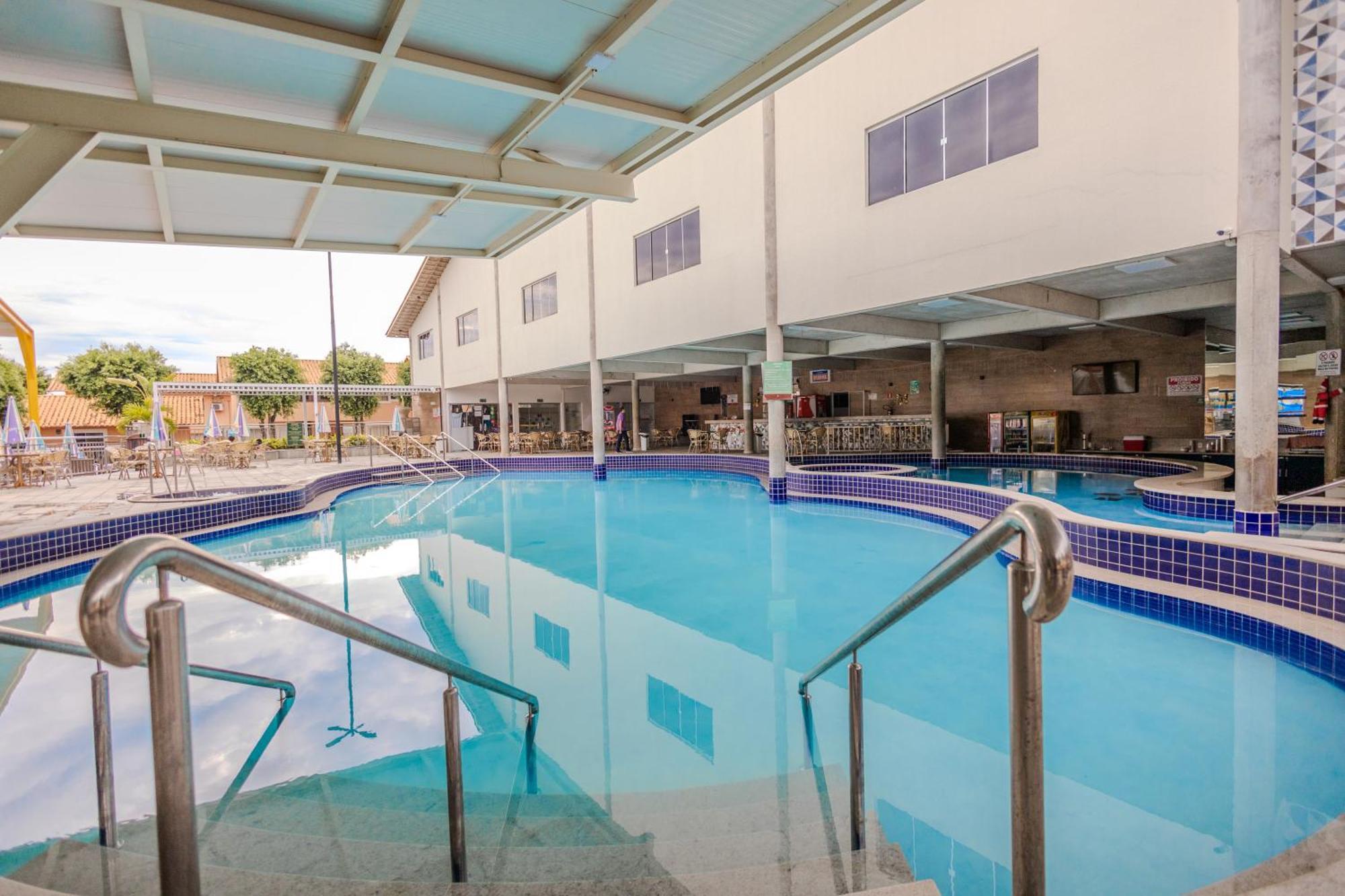 Diroma Fiori Hotel - Bvtur Caldas Novas Exteriér fotografie